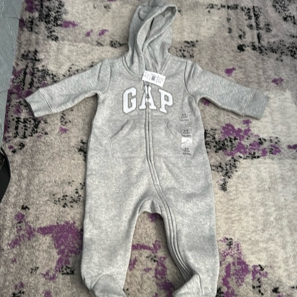 Baby First Favorites Arch GAP Logo One-Piece - Picture 2 of 12